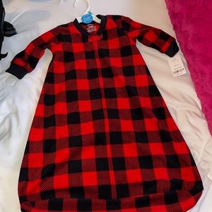 Kids wearable blanket , checker print